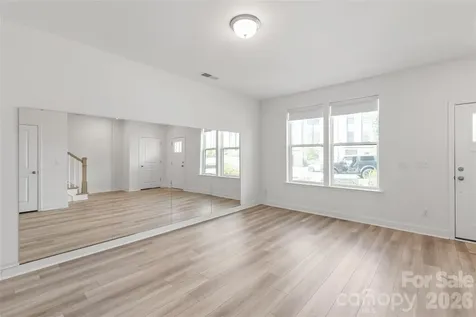 15309 Ballancroft Parkway Charlotte NC 28277