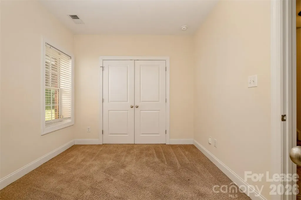 319 Woodvale Place Charlotte NC 28208