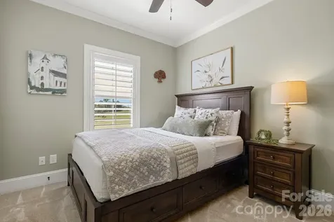 2463 Bridle Court Lincolnton NC 28092