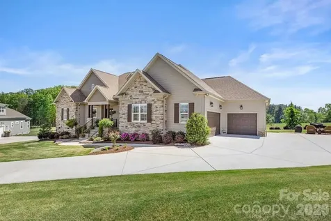 2463 Bridle Court Lincolnton NC 28092
