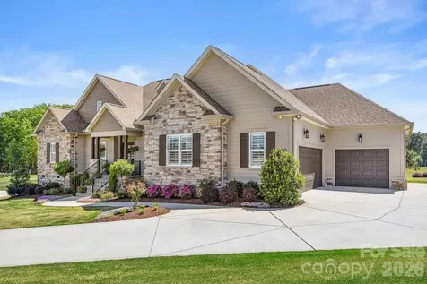 2463 Bridle Court Lincolnton NC 28092
