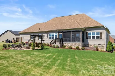 2463 Bridle Court Lincolnton NC 28092