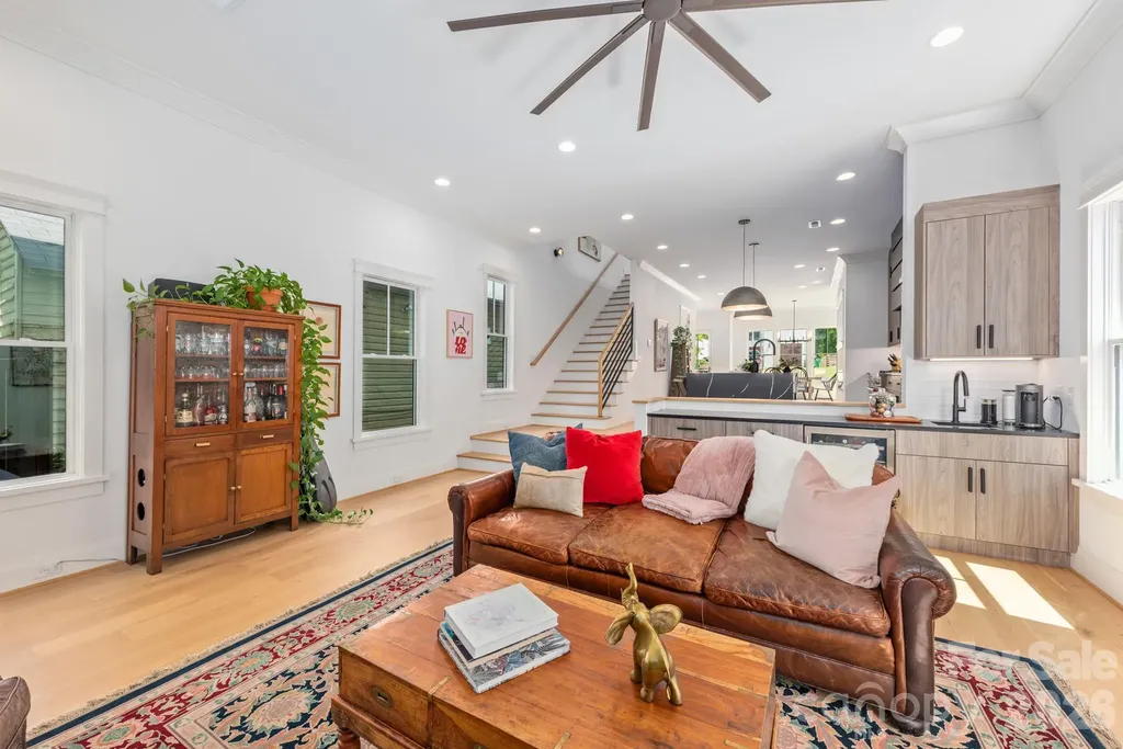 313 Solomon Street Charlotte NC 28216