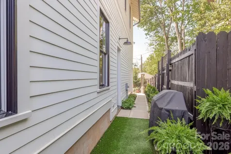 313 Solomon Street Charlotte NC 28216