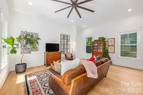 313 Solomon Street Charlotte NC 28216