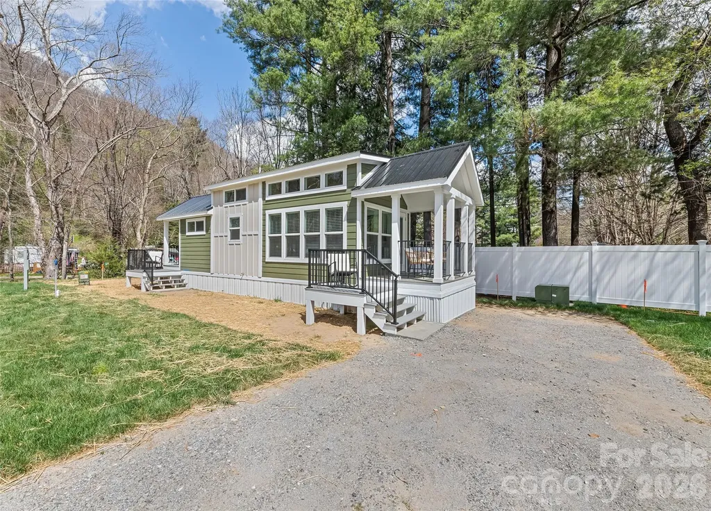 79 Getaway Lane Maggie Valley NC 28751