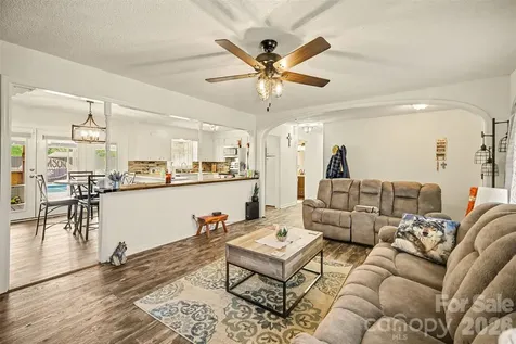 1087 Greenbriar Drive Lancaster SC 29720