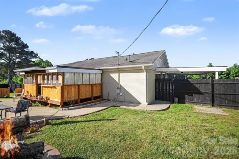 1087 Greenbriar Drive Lancaster SC 29720