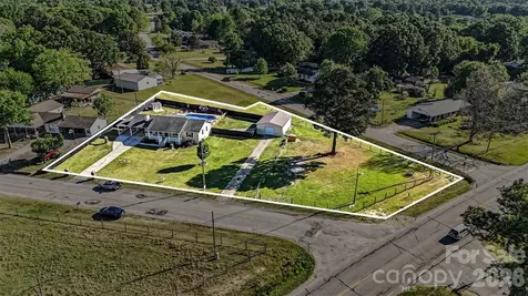 1087 Greenbriar Drive Lancaster SC 29720