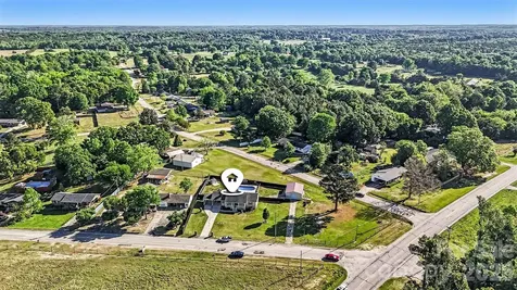 1087 Greenbriar Drive Lancaster SC 29720