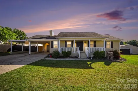 1087 Greenbriar Drive Lancaster SC 29720