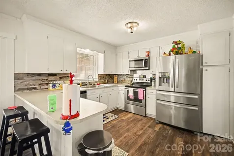 1087 Greenbriar Drive Lancaster SC 29720