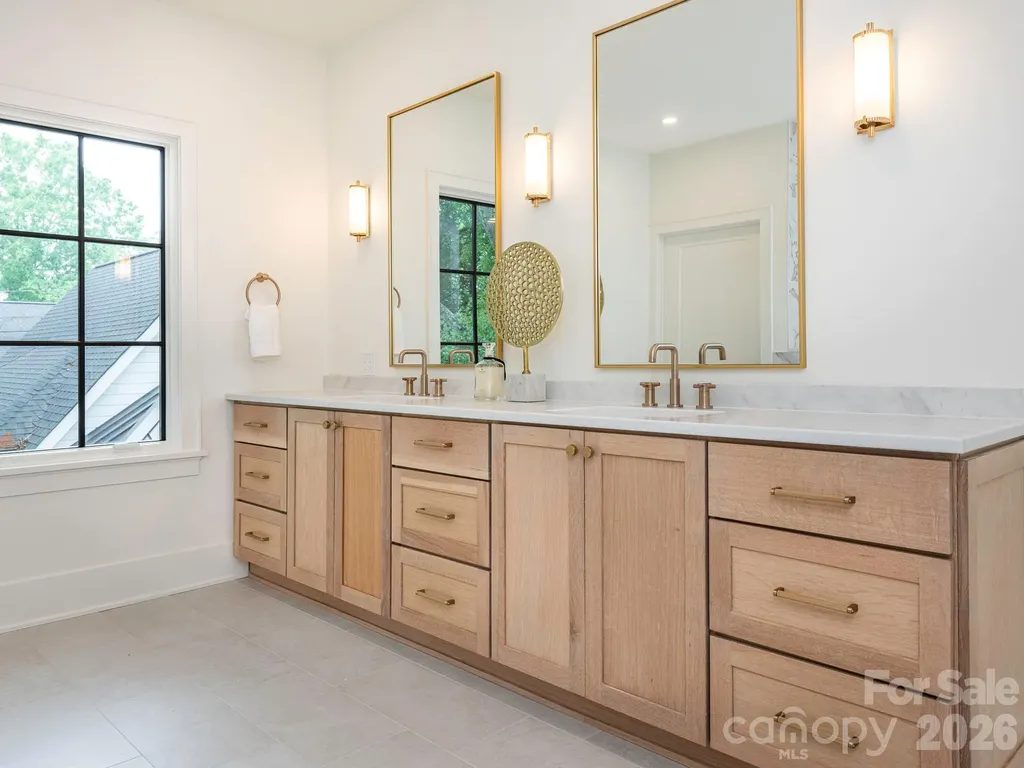 2510 Chesterfield Avenue Charlotte NC 28205
