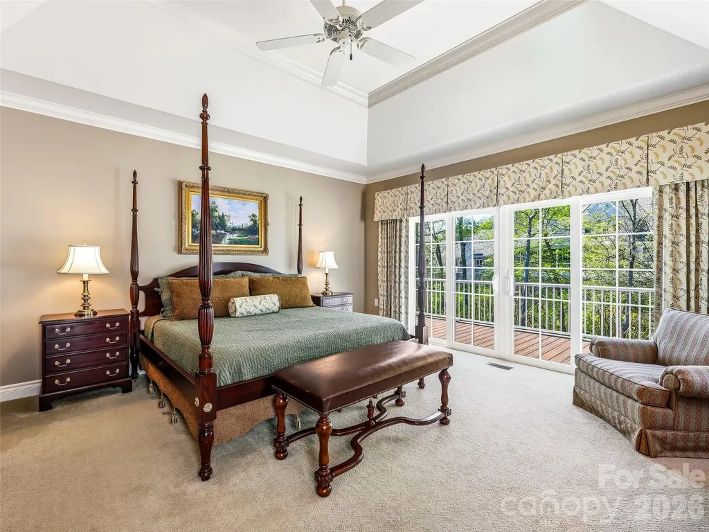33 Tiverton Lane Asheville NC 28803