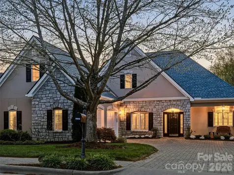 33 Tiverton Lane Asheville NC 28803