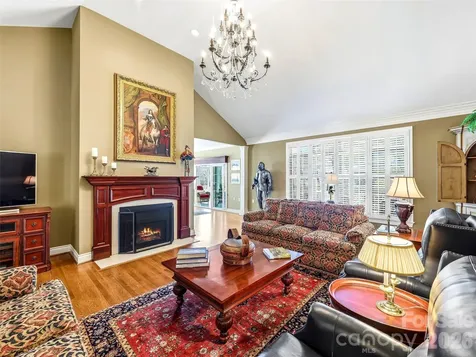 33 Tiverton Lane Asheville NC 28803
