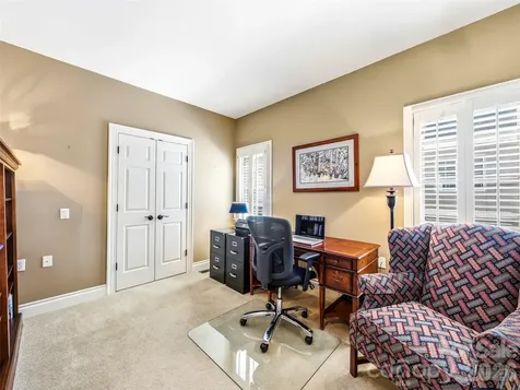 33 Tiverton Lane Asheville NC 28803