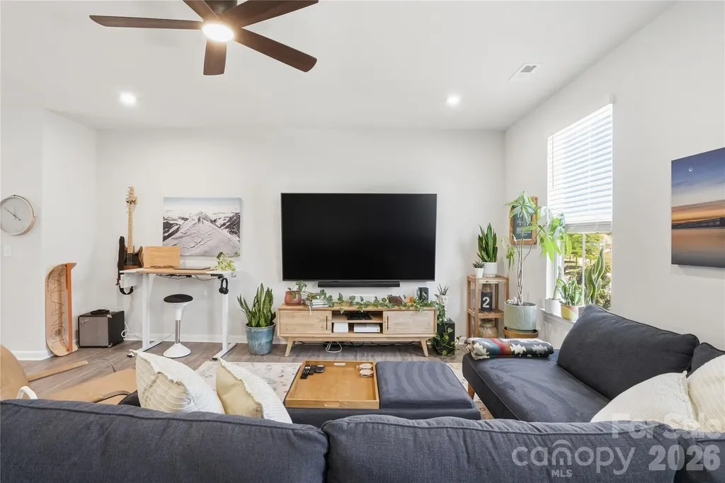 1311 Ashbury Street Charlotte NC 28216