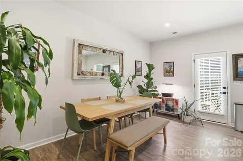 1311 Ashbury Street Charlotte NC 28216