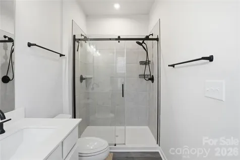 1311 Ashbury Street Charlotte NC 28216