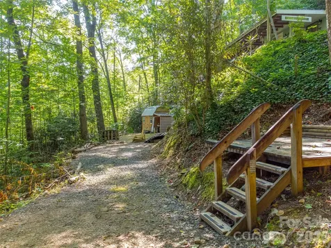 283 Briggs Cove Road Robbinsville NC 28771