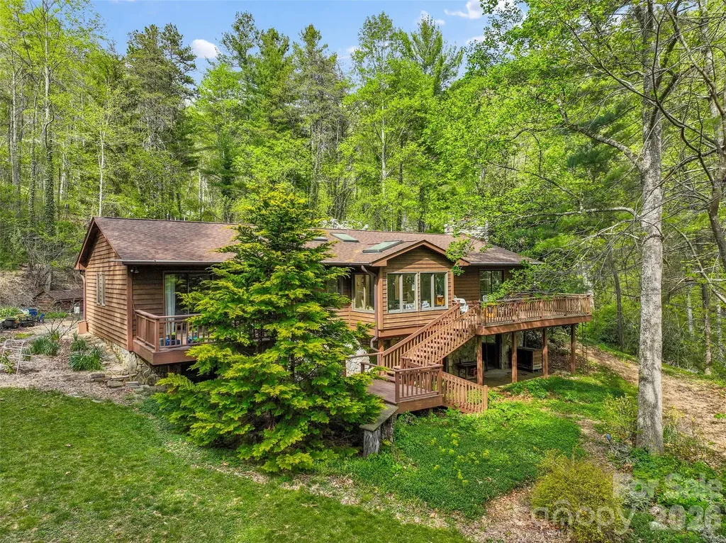 120 Carter Cove Road Asheville NC 28804