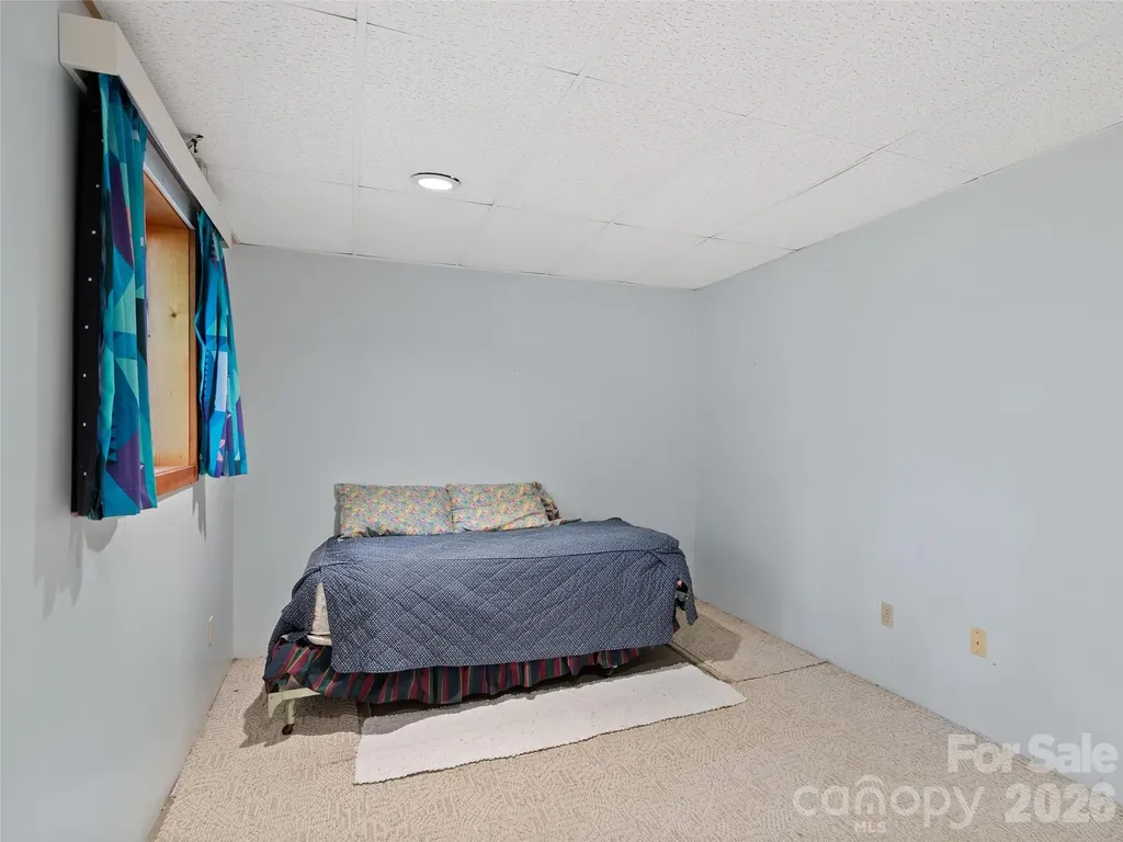 120 Carter Cove Road Asheville NC 28804