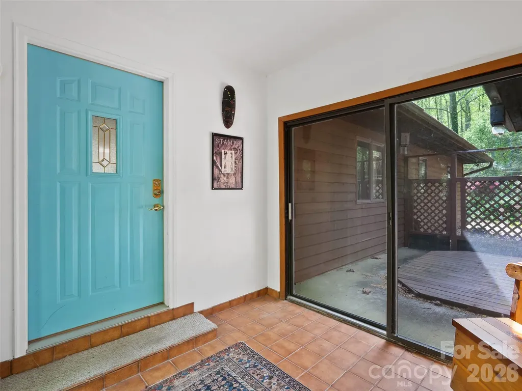 120 Carter Cove Road Asheville NC 28804