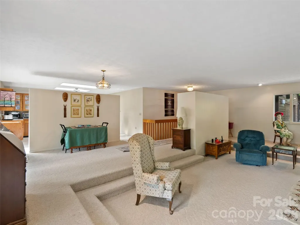 120 Carter Cove Road Asheville NC 28804