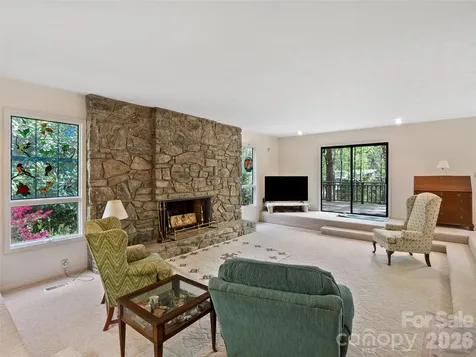 120 Carter Cove Road Asheville NC 28804