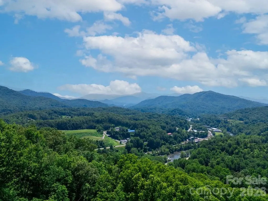 Lot 26 Red Hawk Bluff Sylva NC 28779