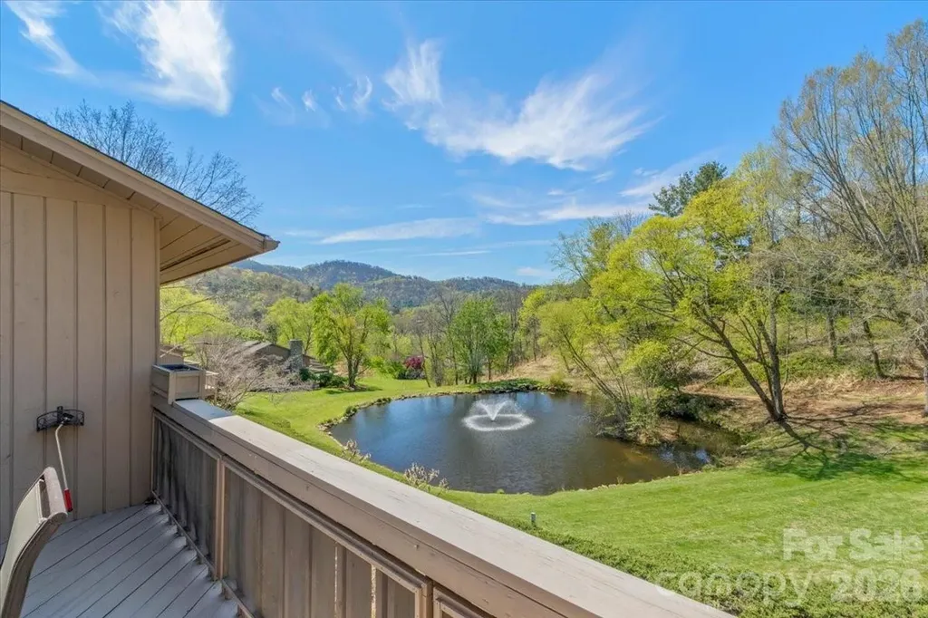 21 Ridge Terrace Asheville NC 28804
