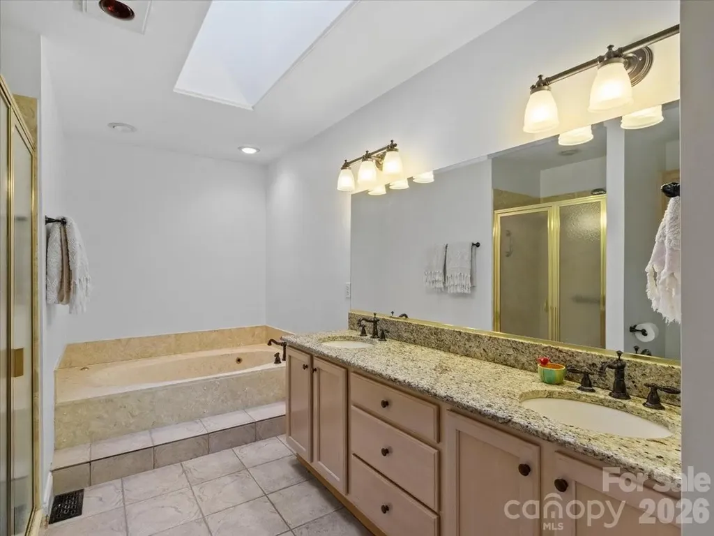 21 Ridge Terrace Asheville NC 28804