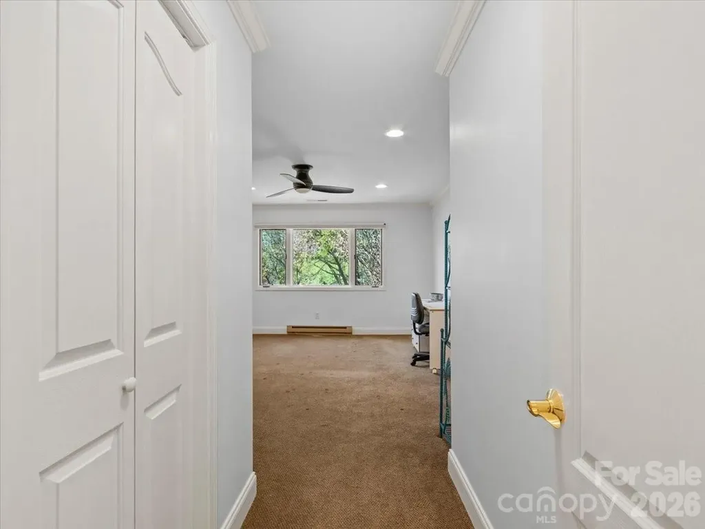 21 Ridge Terrace Asheville NC 28804