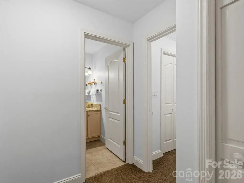 21 Ridge Terrace Asheville NC 28804