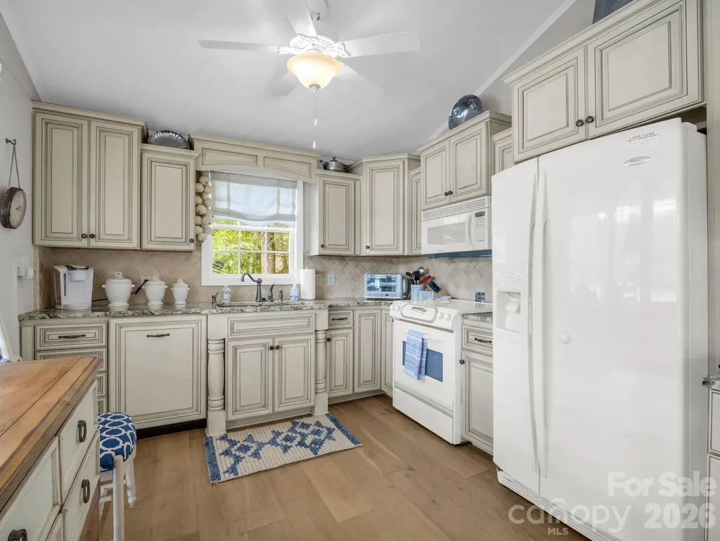 206 Lakeridge Road Lake Lure NC 28746