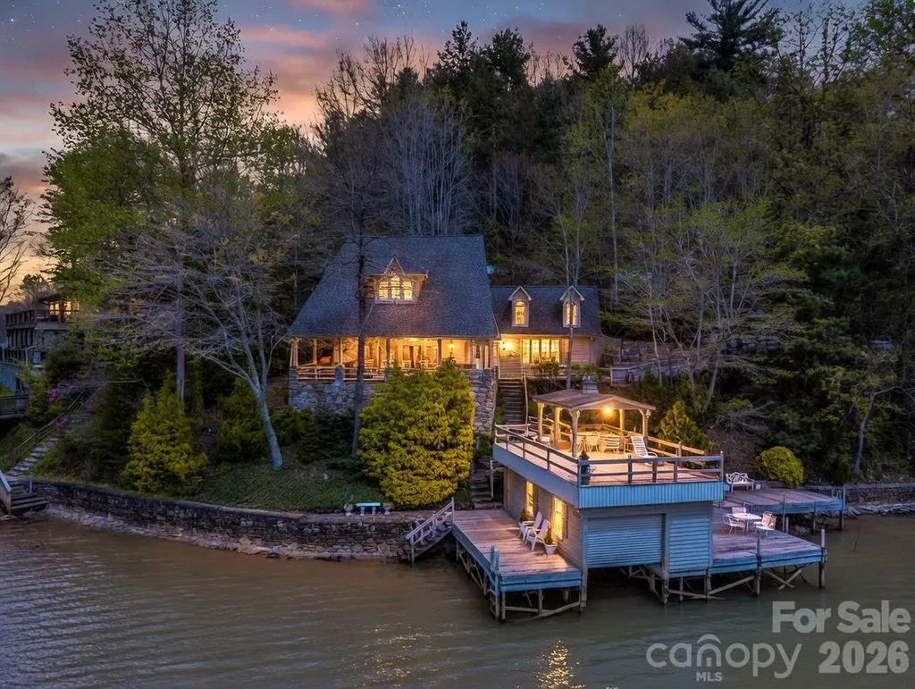 206 Lakeridge Road Lake Lure NC 28746