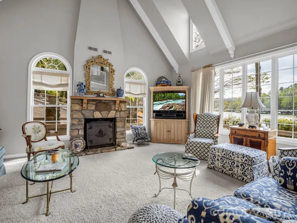 206 Lakeridge Road Lake Lure NC 28746
