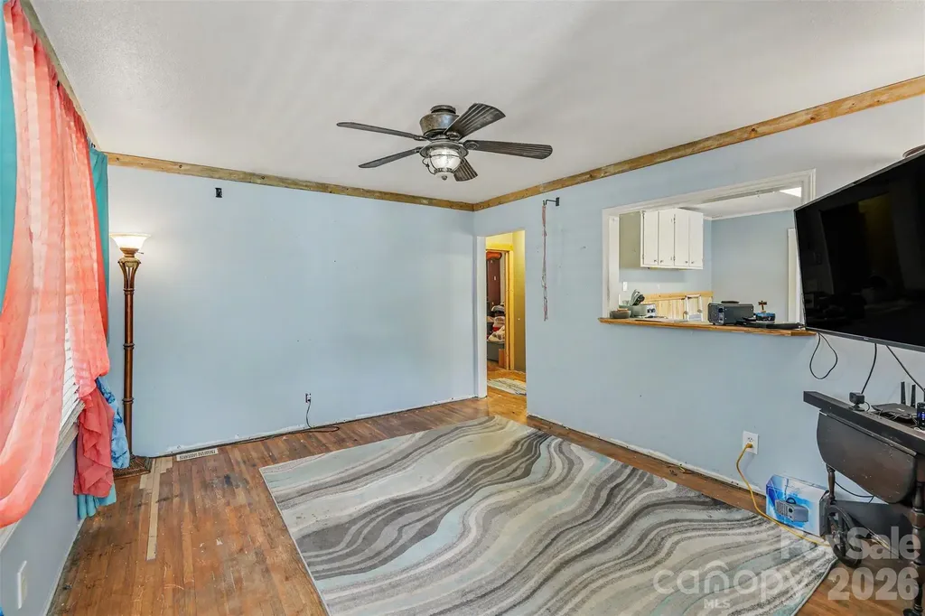 403 Oakdale Avenue Kannapolis NC 28083