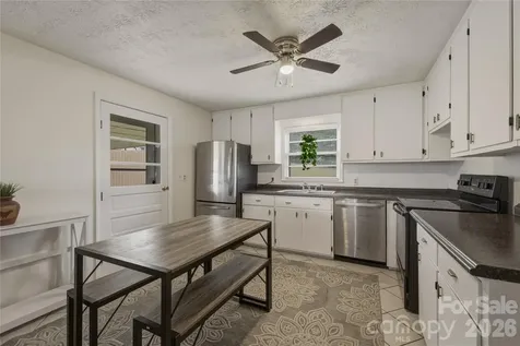 1348 Hibriten Drive SE Lenoir NC 28645