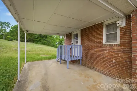 1348 Hibriten Drive SE Lenoir NC 28645
