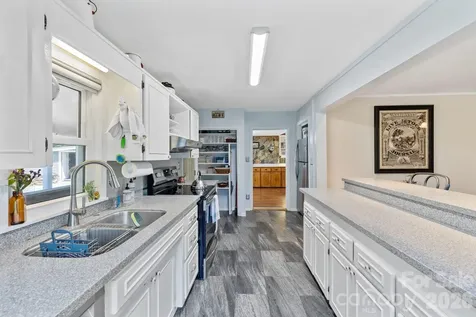 71 Laurel Mountain Road Brevard NC 28712