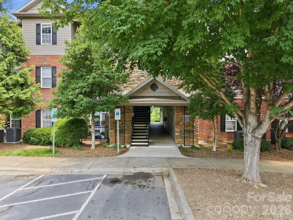 528 Appeldoorn Circle Asheville NC 28803