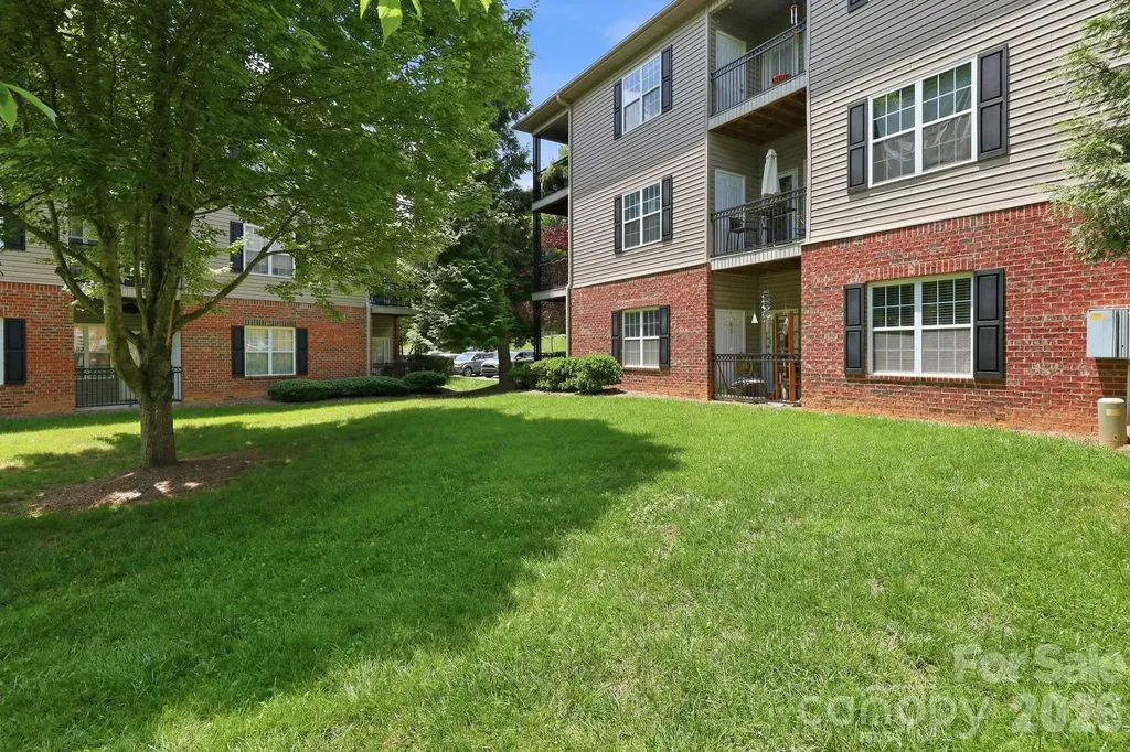 528 Appeldoorn Circle Asheville NC 28803