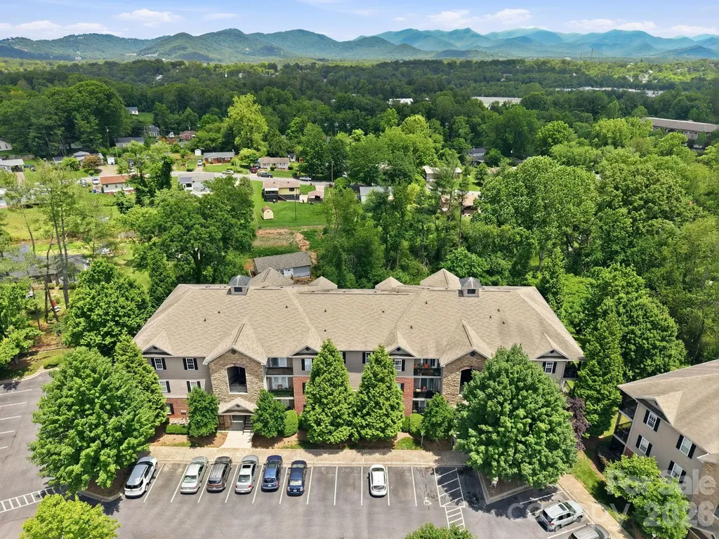 528 Appeldoorn Circle Asheville NC 28803