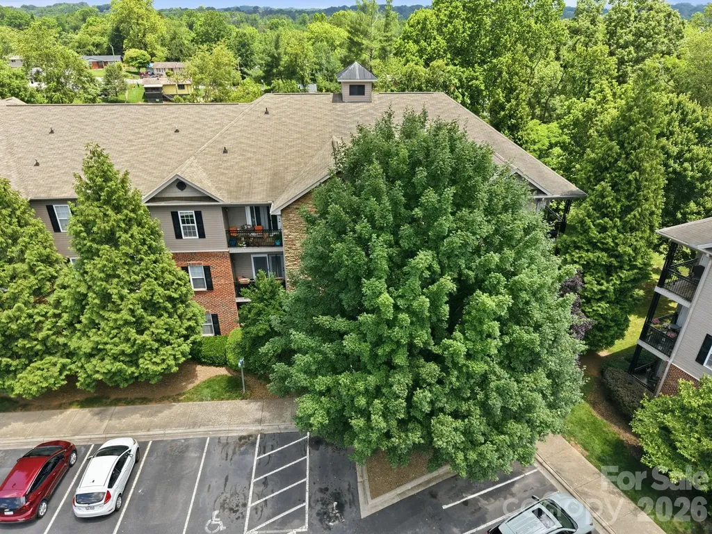 528 Appeldoorn Circle Asheville NC 28803