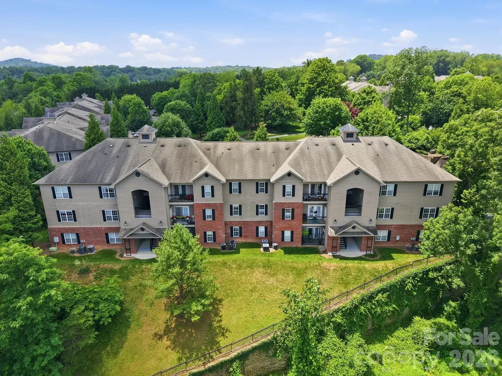 528 Appeldoorn Circle Asheville NC 28803