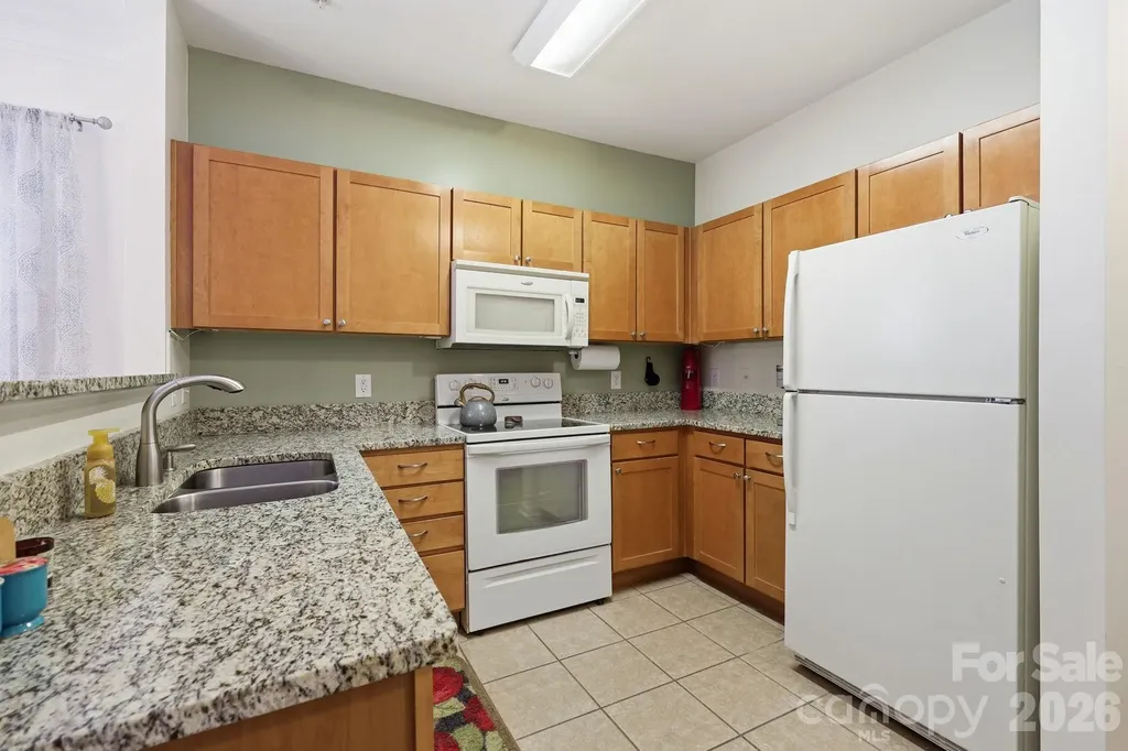 528 Appeldoorn Circle Asheville NC 28803