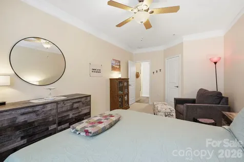 528 Appeldoorn Circle Asheville NC 28803