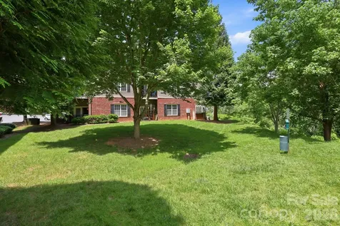 528 Appeldoorn Circle Asheville NC 28803